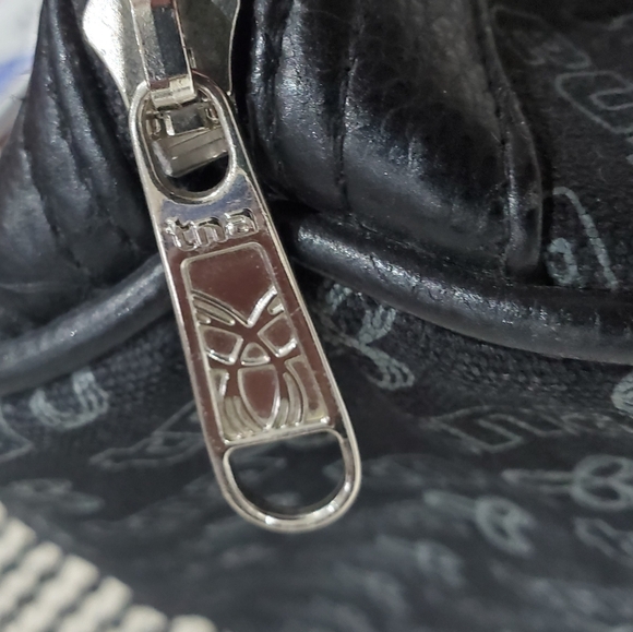 ARITZIA TNA Vintage Mini Travel TNA Logo Tote Bag - Picture 6 of 13